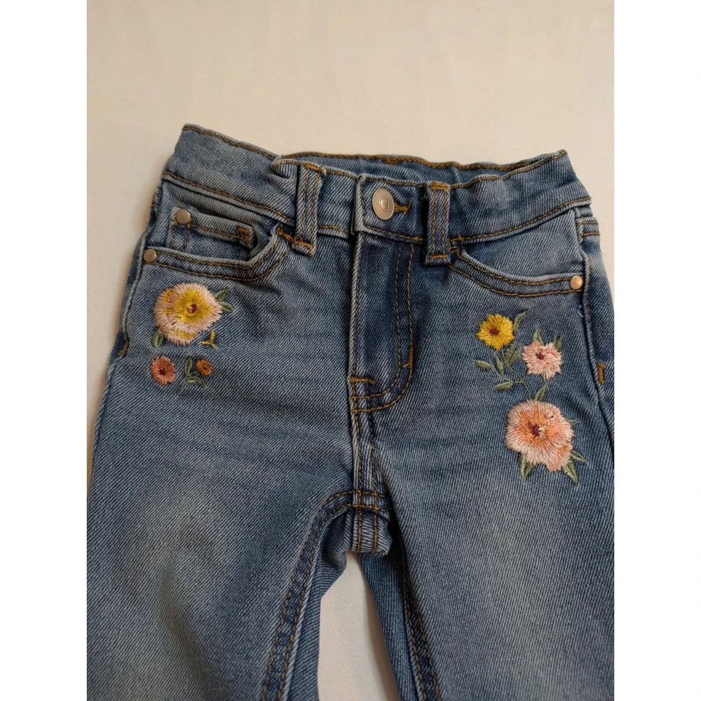 Wonder Nation Girls 2T Medium Wash Floral Embroidered‎ Flare Jeans WA32100078104